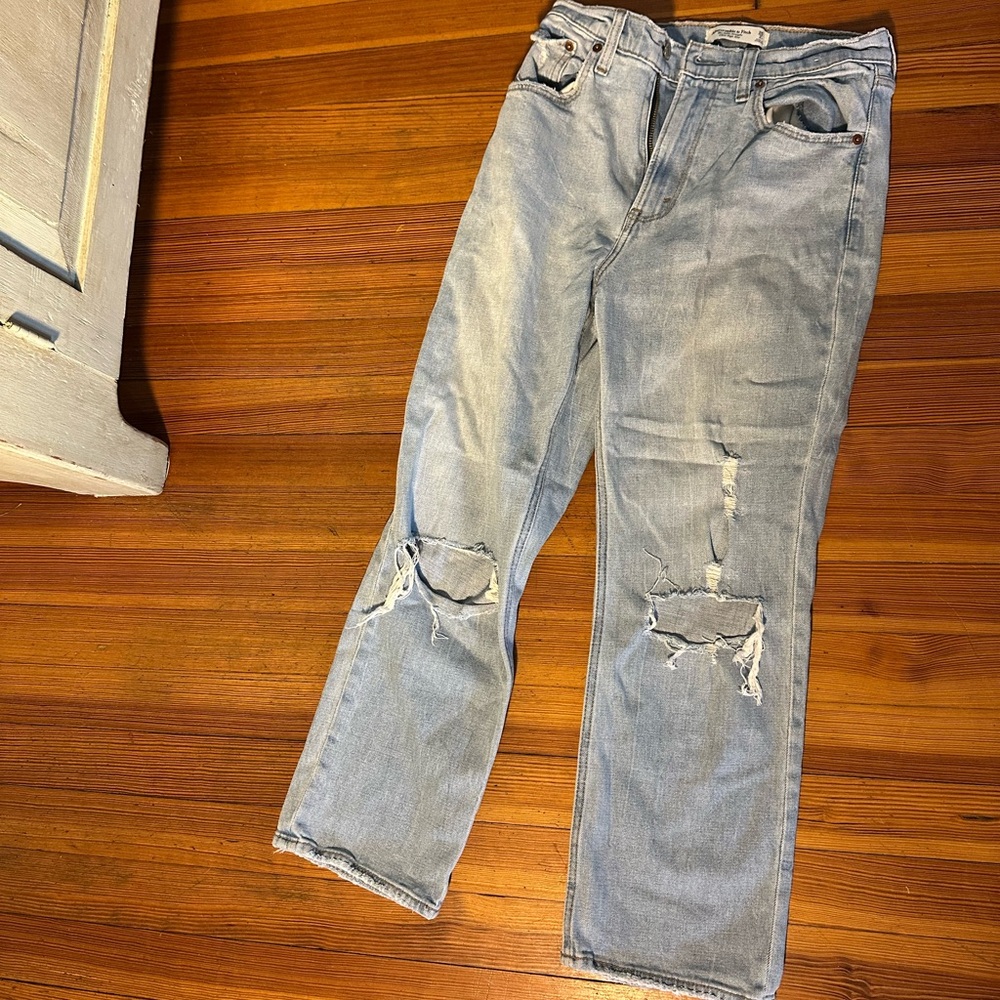 Women's Distressed Light Blue Low-Waisted Mom Jeans